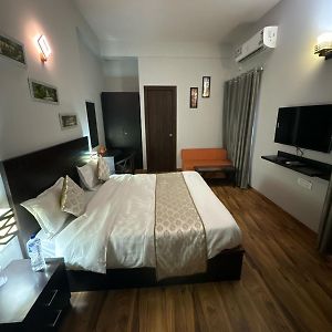 Vrindavan Suites At Omaxe Enternity